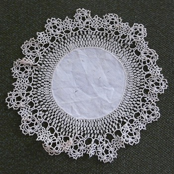 FOUR DOILIES - Rugs and Textiles