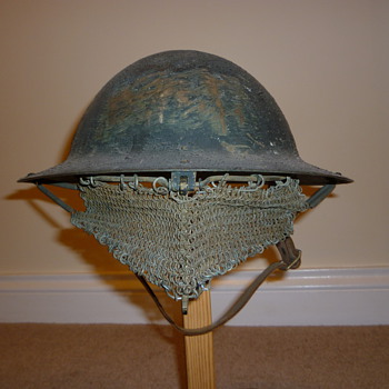 Late WW1 Experimental Visor - Military and Wartime