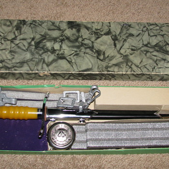 East German Officers Dagger, Belt & Hangers (Original Box)