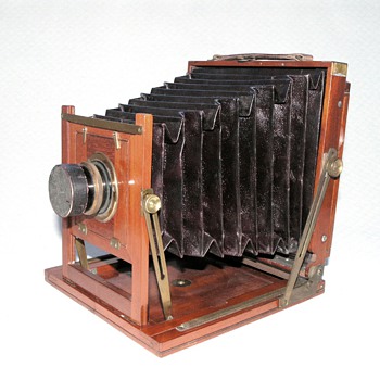 Albion Albumenizing Co.| Tourist | Field Camera | 1896 | Half Plate.