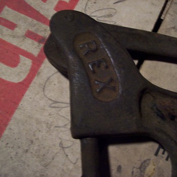 vintage cast iron leather punch - Tools and Hardware