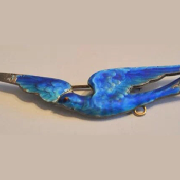 Thomae enamel Swallow in fly brooch, before and after restore. - Fine Jewelry