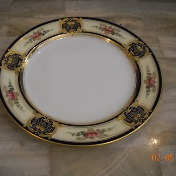 TIFFANY PLATE - UNKNOWN PATTERN - China and Dinnerware
