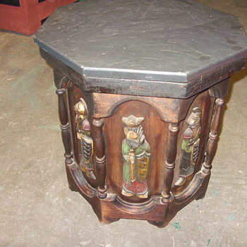 medievil times folk art table - Furniture