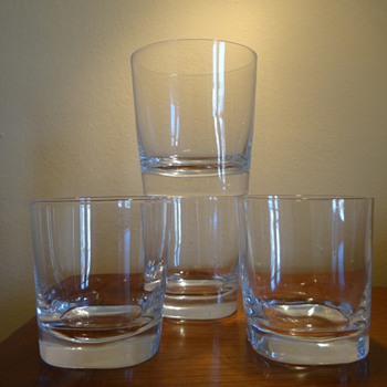 VINTAGE ORREFORS -SWEDEN / REPOST - Art Glass