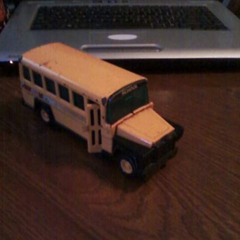 small buddy l nice bus 50 cent find flea market