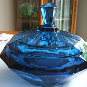 Need Help on this Deco Electric Blue "Diamond" Dish - Glassware