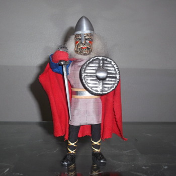 Handerbeit doll. - Dolls