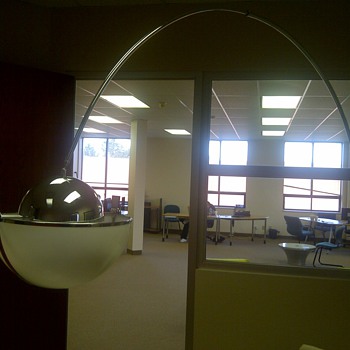 Need help identifying this lamp