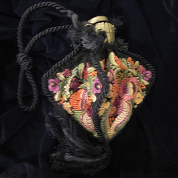 Silk Emroidery Vintage Purse