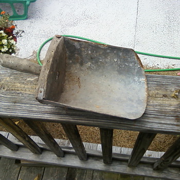 Vintage Hardware Seed Scoop - Tools and Hardware