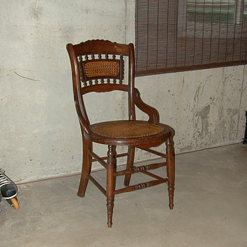 AN OLD CHAIR - Furniture