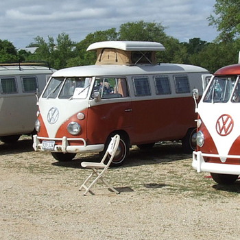 Yes, there is a VW Microbus Heaven
