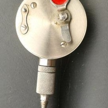 circa 1950's (?) camera photo timer - Cameras