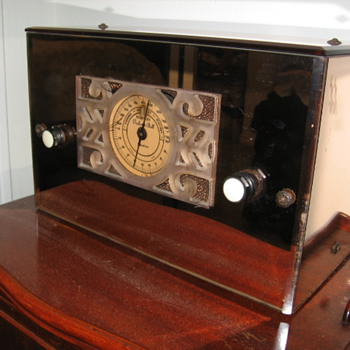 Rare 1935 Packard-Bell Peach Mirror Tube Radio Model 35 - Radios