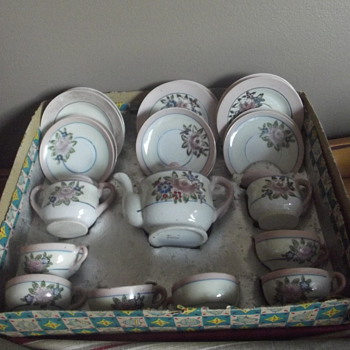 Childs Tea Set
