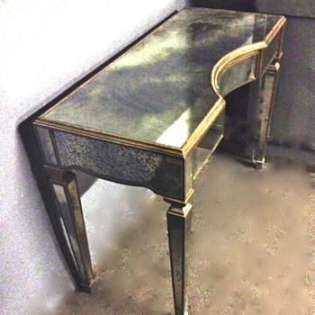 Beautiful Deco Mirrored desk or dressing table - Furniture