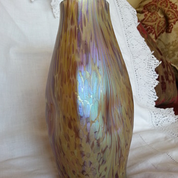 Rindskopf? Kralik? But not my Loetz!! - Art Glass