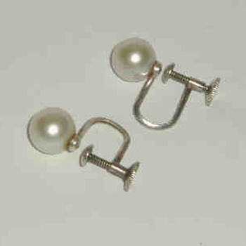 Would like more info about my Pearl Ear Drops with "C" Clasp, or Screw Backs, more than 100 years old, 