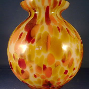 SECOND KRALIK SPHERICAL VASE - Art Glass