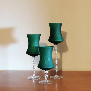 Cool Kelly Green optic glass twisted stems centerpieces - Art Glass