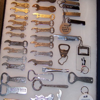 Hamm's beer openers-knives and smalls