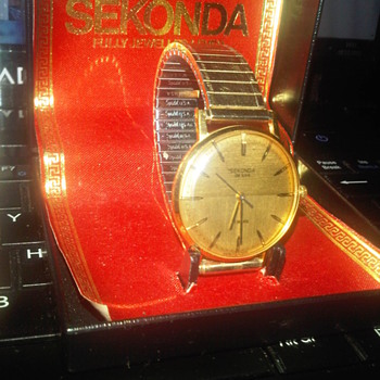 Sekonda Watch complete with box and receipt 1978