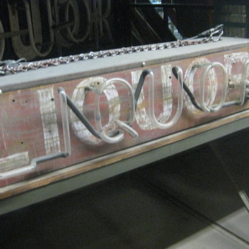 1950's Vintage Hanging LIQUOR sign 2-sided One neon - CAN - Signs