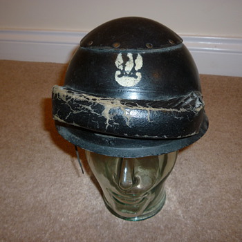 WW11 Polish tank crew helmet - Military and Wartime