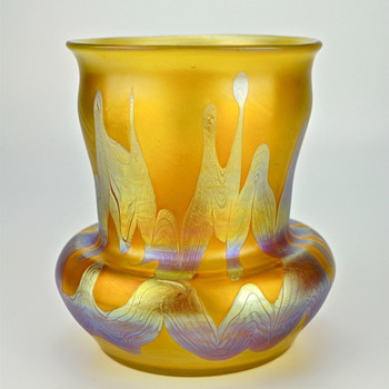 and a signed Loetz Phenomen Genre 7773 - Art Glass
