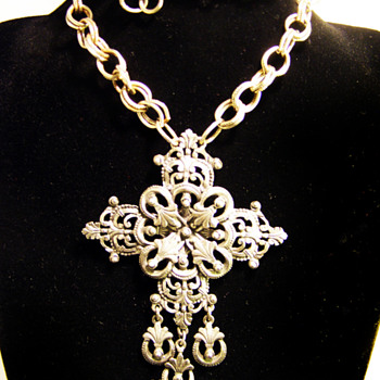 Vintage Florenza Filigree Cross Necklace