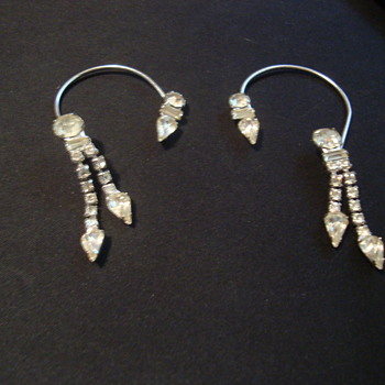 Earrite earrings - Costume Jewelry