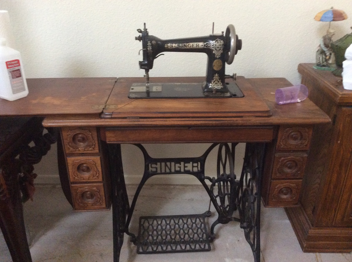 Old Singer Sewing Machine Collectors Weekly