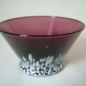 Small Chribska Bowl - Art Glass