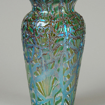 RARE DURAND MOORISH CRACKLE VASE - Art Glass