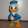 Donald Duck gives you thumbs up!