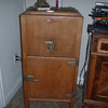 ANTIQUE ICE BOX