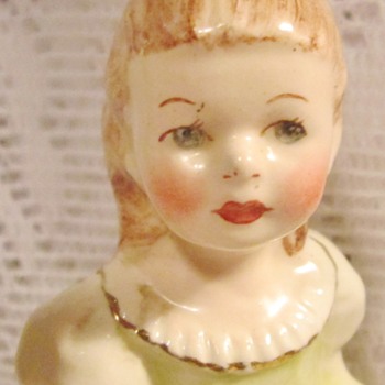 American figural pottery - Figurines