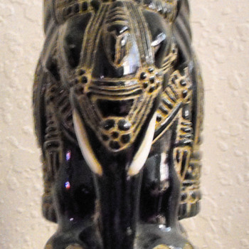 Clay Elephant plant stand  - Asian