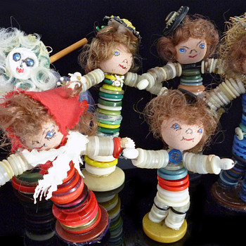  Button Dolls-Mystery maker