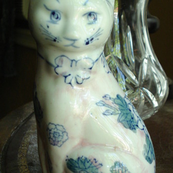 MY BEAUTIFUL PORCELAIN FLOWERS CAT - Art Pottery