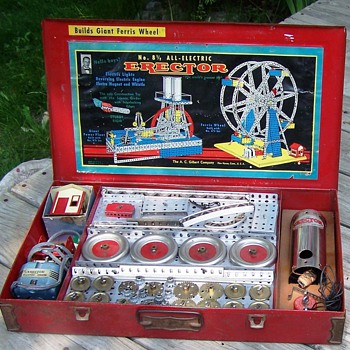 Late 1940s  A.C. Gilbert 8 1/2  Erector Set
