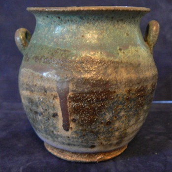 Small ceramic Vase with Handles