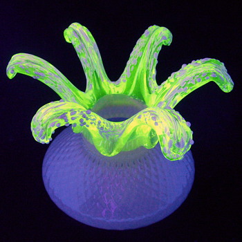 Kralik Pink, Vaseline Floriforms Hydra Vase - Art Glass
