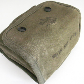 Vietnam Army First Aid Kit - Military and Wartime