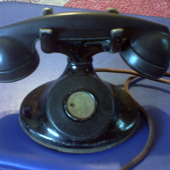 1930's No-Dial Phone by Western Electric - Telephones