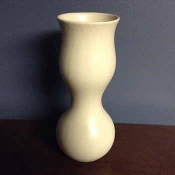 Simply curvaceous - Pottery