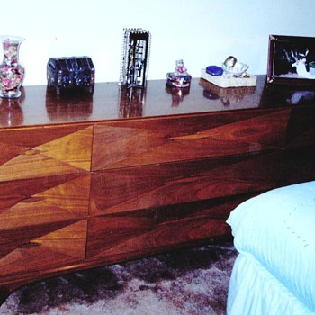 Danish Modern Mid Century Solid Black Walnut 4-pc. Bedroom Set Needs Identifying and Valuing