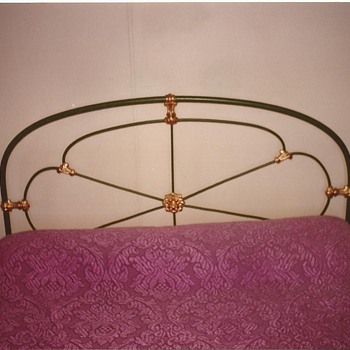 old bed