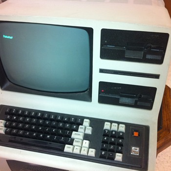 radio shack tandy trs 80 antique computer - Office